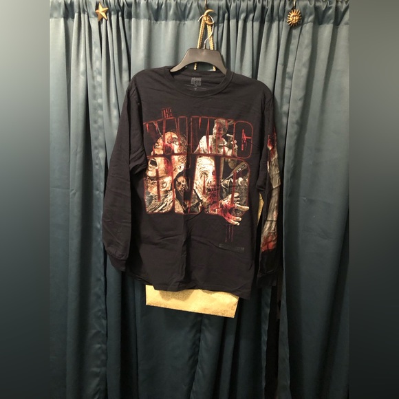 Walking Dead (inventory tub #1). - Picture 1 of 5